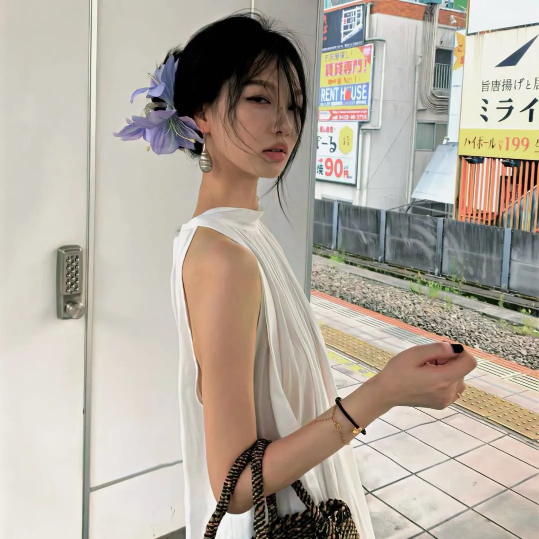 绿茵春色